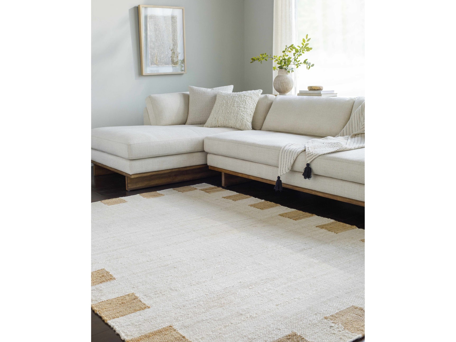 Yuval Dotted Bordered Jute Carpet - Ornate Home
