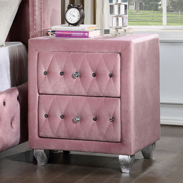 Zohar Pink 5 Pc. Queen Bedroom Set w/ Chest - Ornate Home