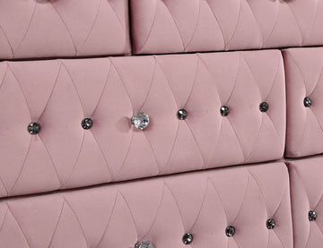 Zohar Pink 5 Pc. Queen Bedroom Set w/ Chest - Ornate Home