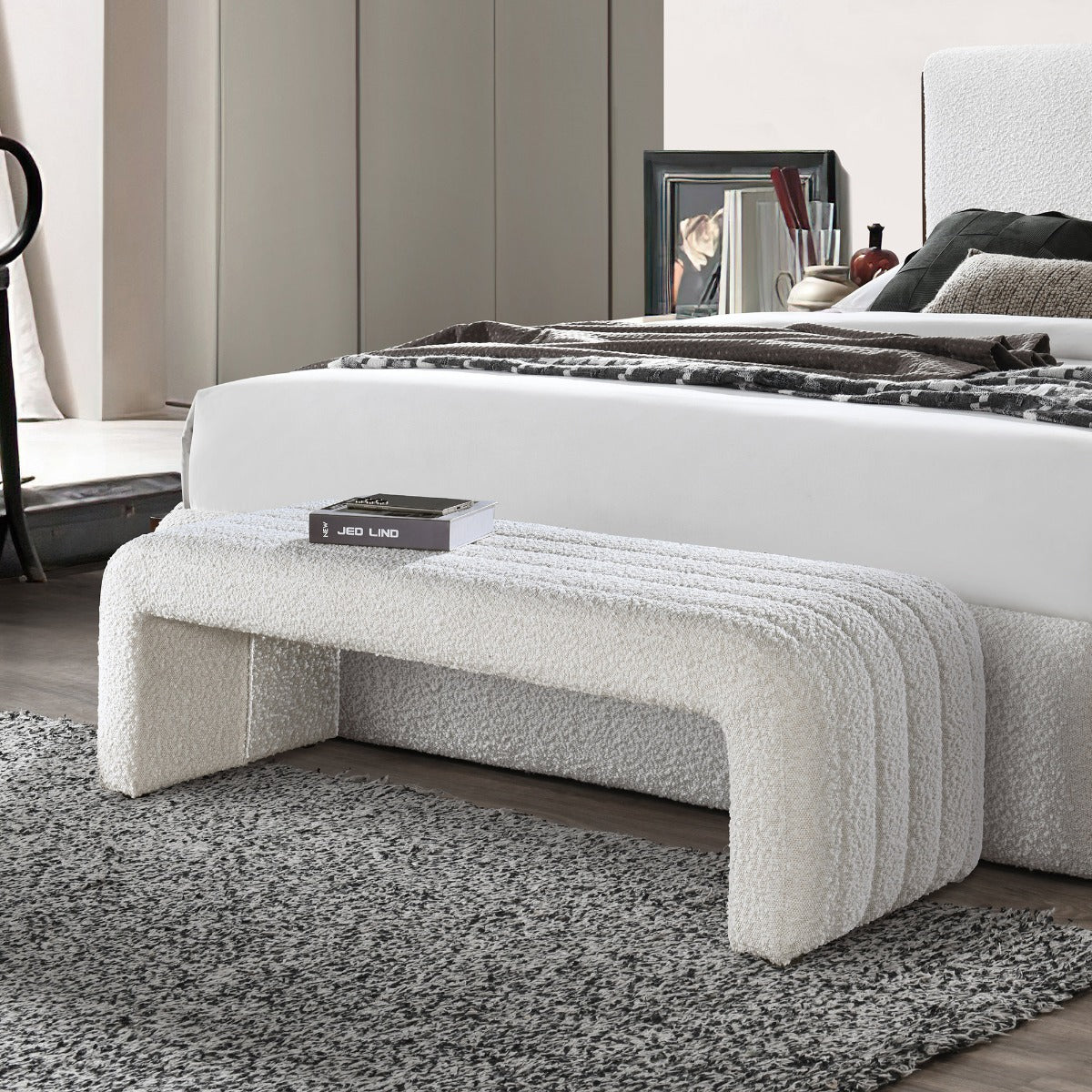 Sandro Beige Bench