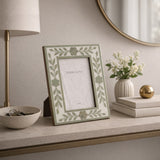 Fargooak White/Green 5x7 Petals Photo Frame