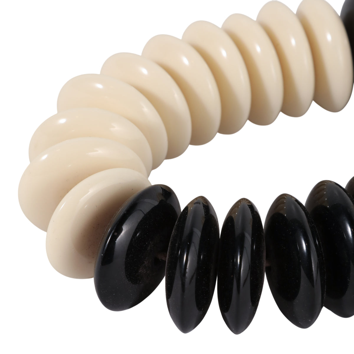 Hazenmill Ivory/Black Bead