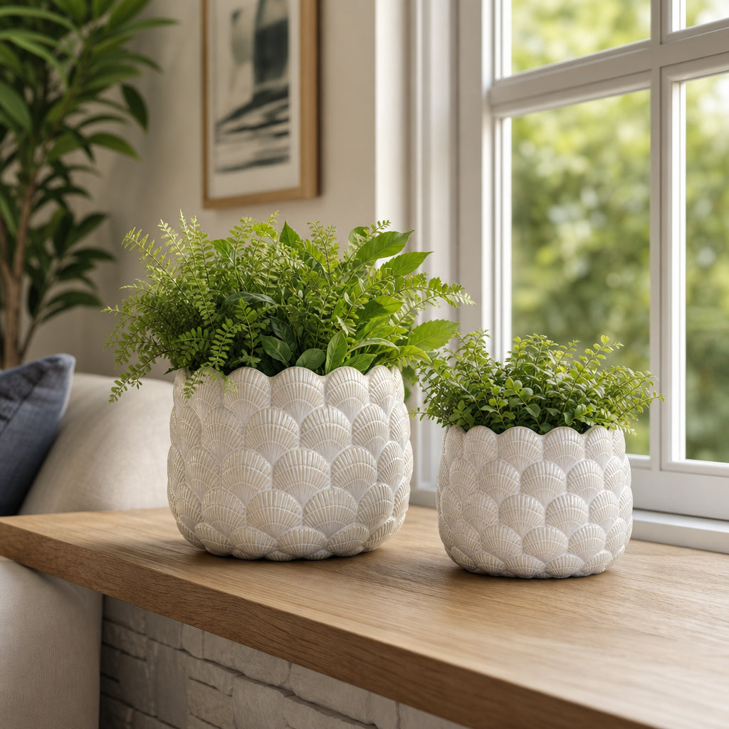 Harkencrest White Planters (Set of 2)