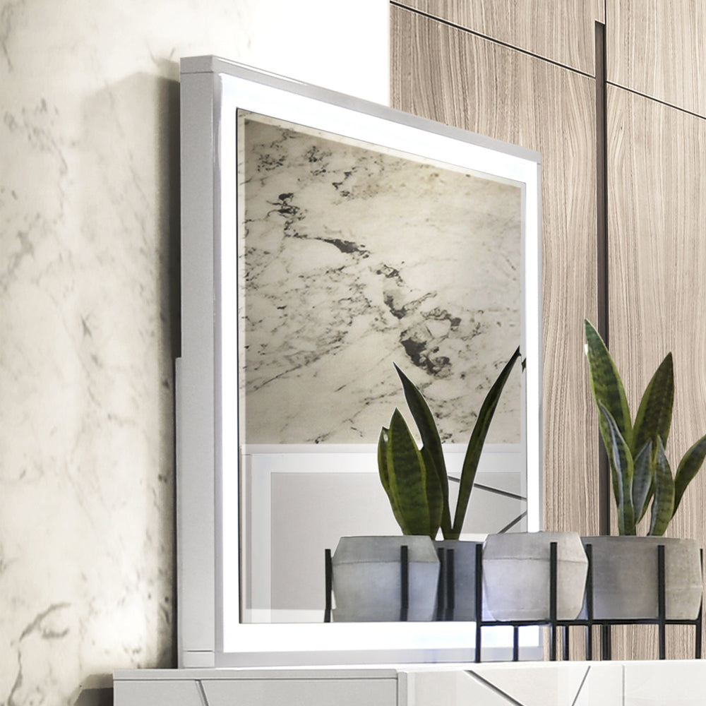 Esther White/Silver Mirror w/LED
