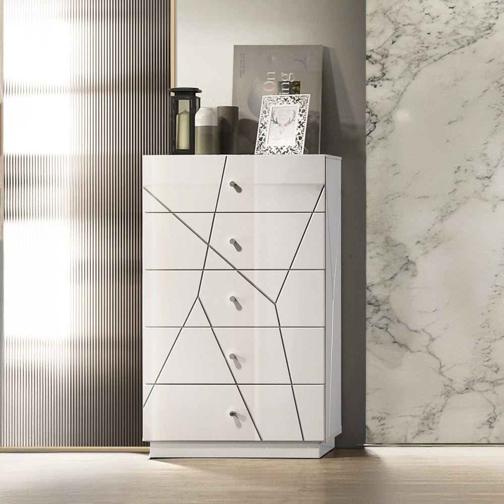 Esther White/Silver Chest