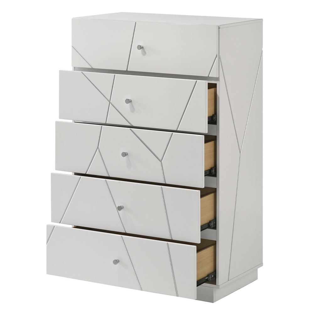 Esther White/Silver Chest