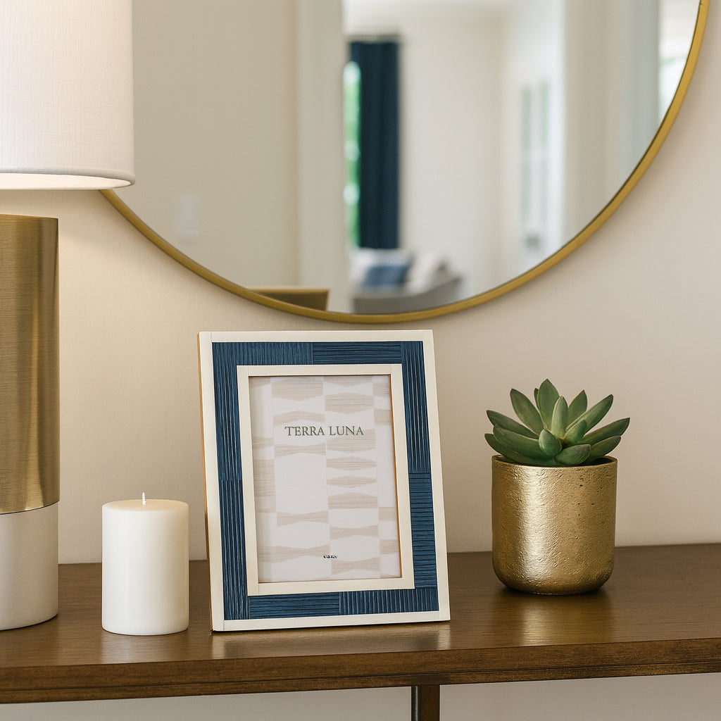 Aidenwood Blue/White Large Frame
