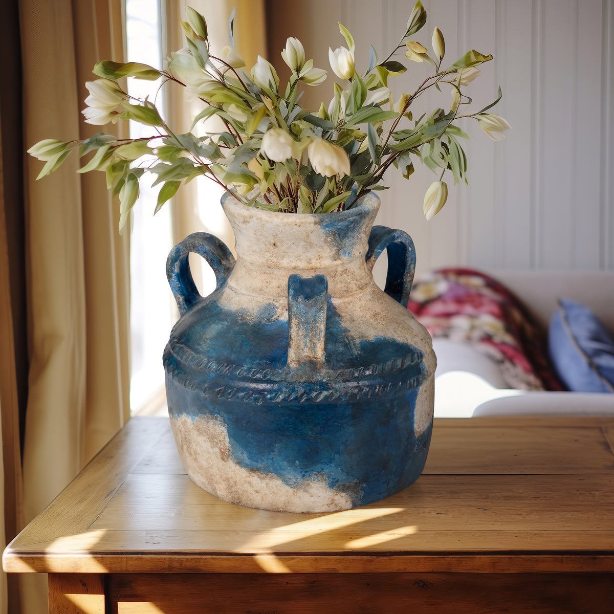 Noelwind Blue/Ivory Vase