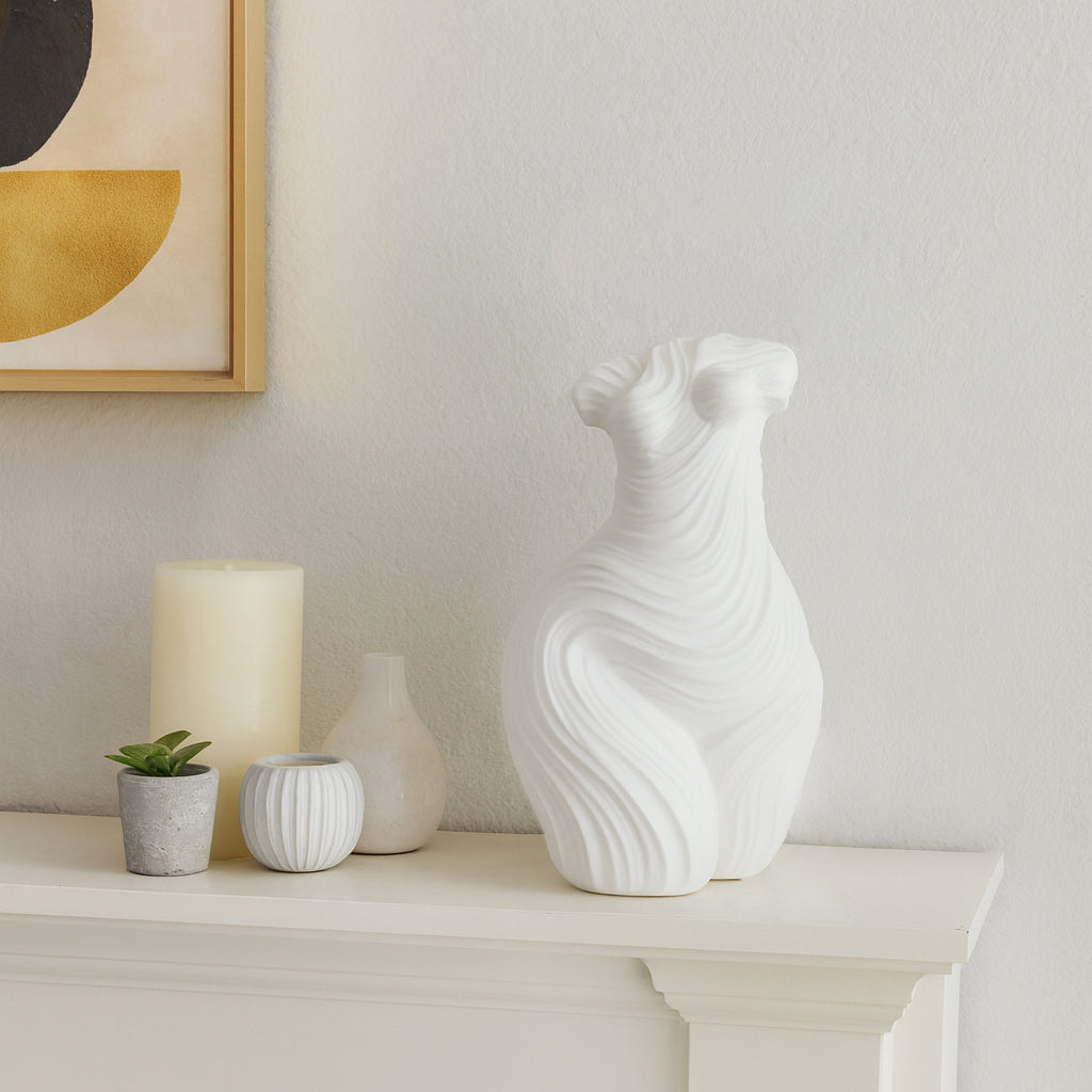 Riverkern White Small Curvy Ribbed Sculpture