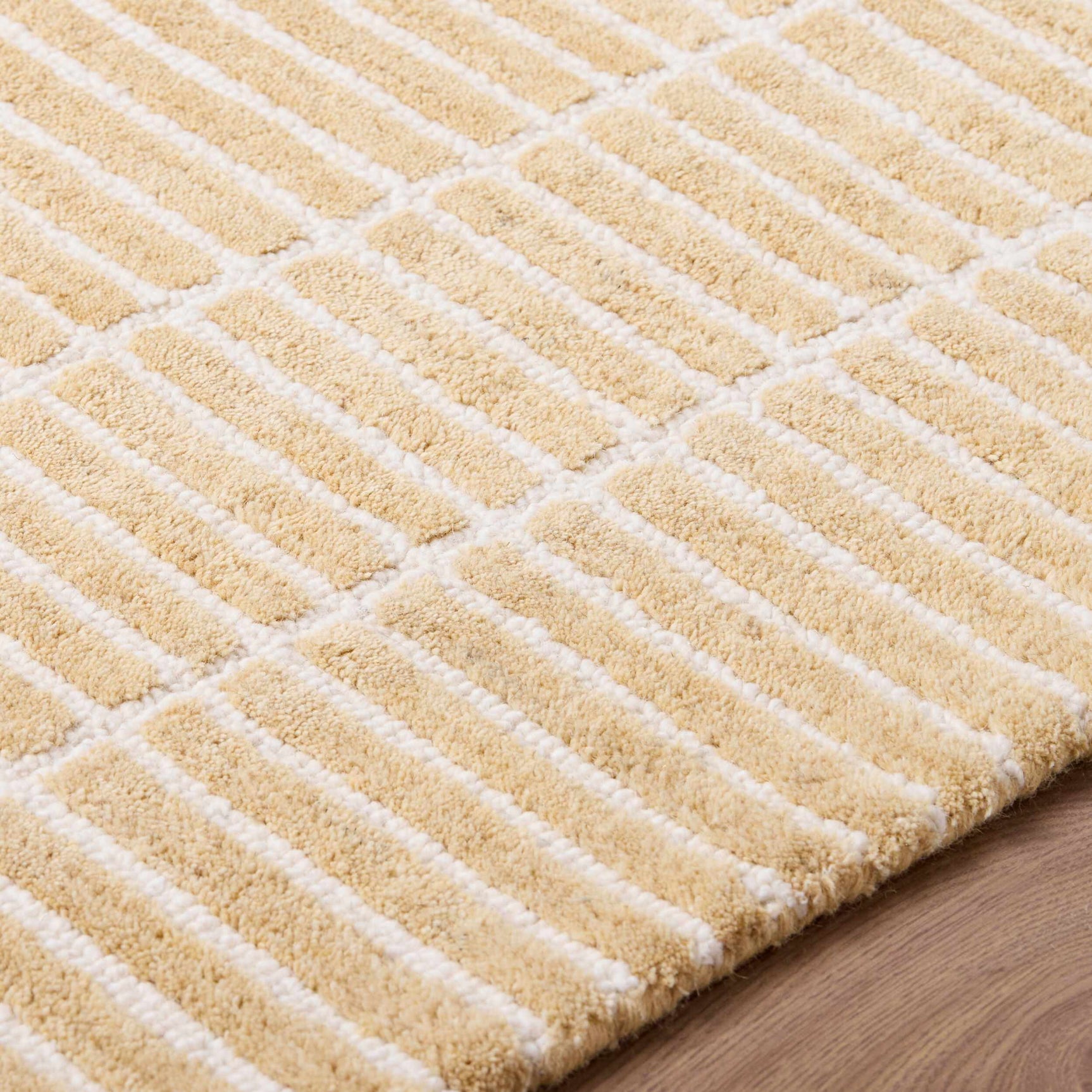 Finial Yellow Wool Area Rug