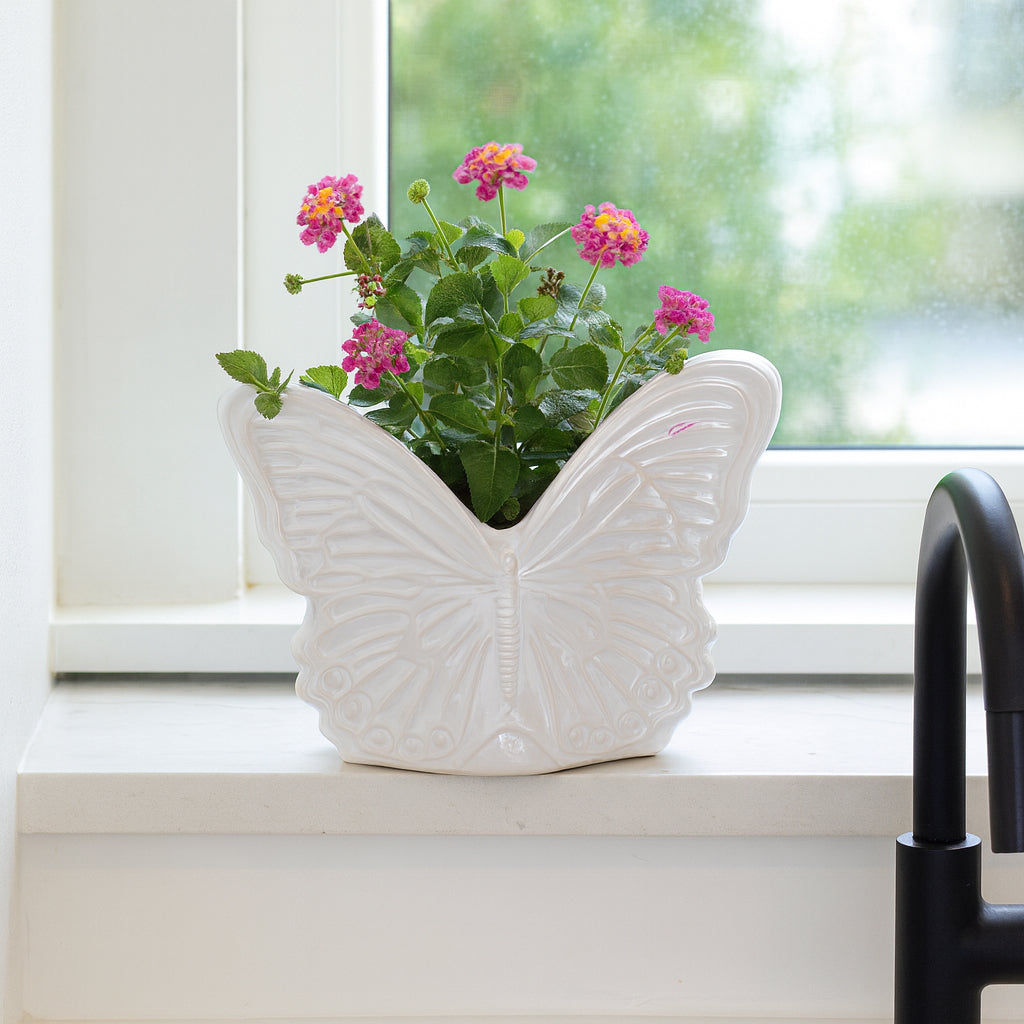 Hewittford Ivory/Tan Planter