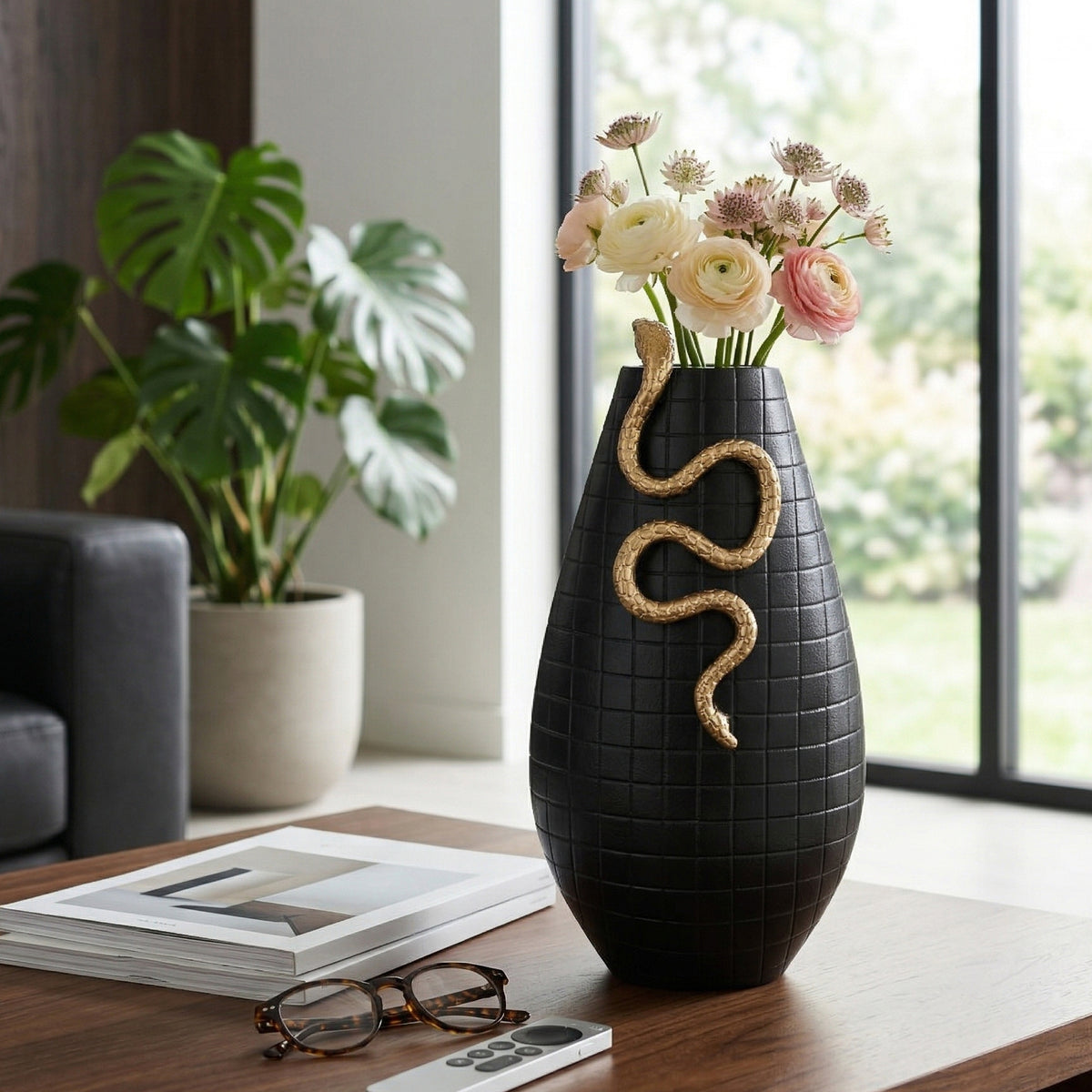 Lucashaven Black/Gold Large Vase