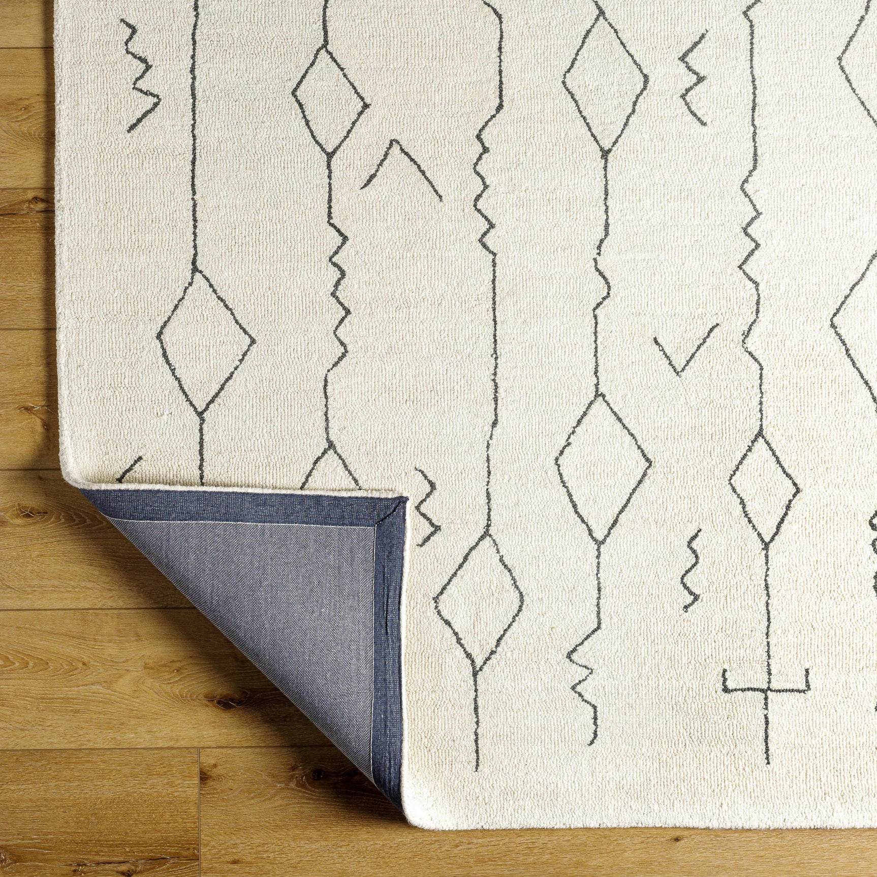 Hanny Area Rug - Clearance
