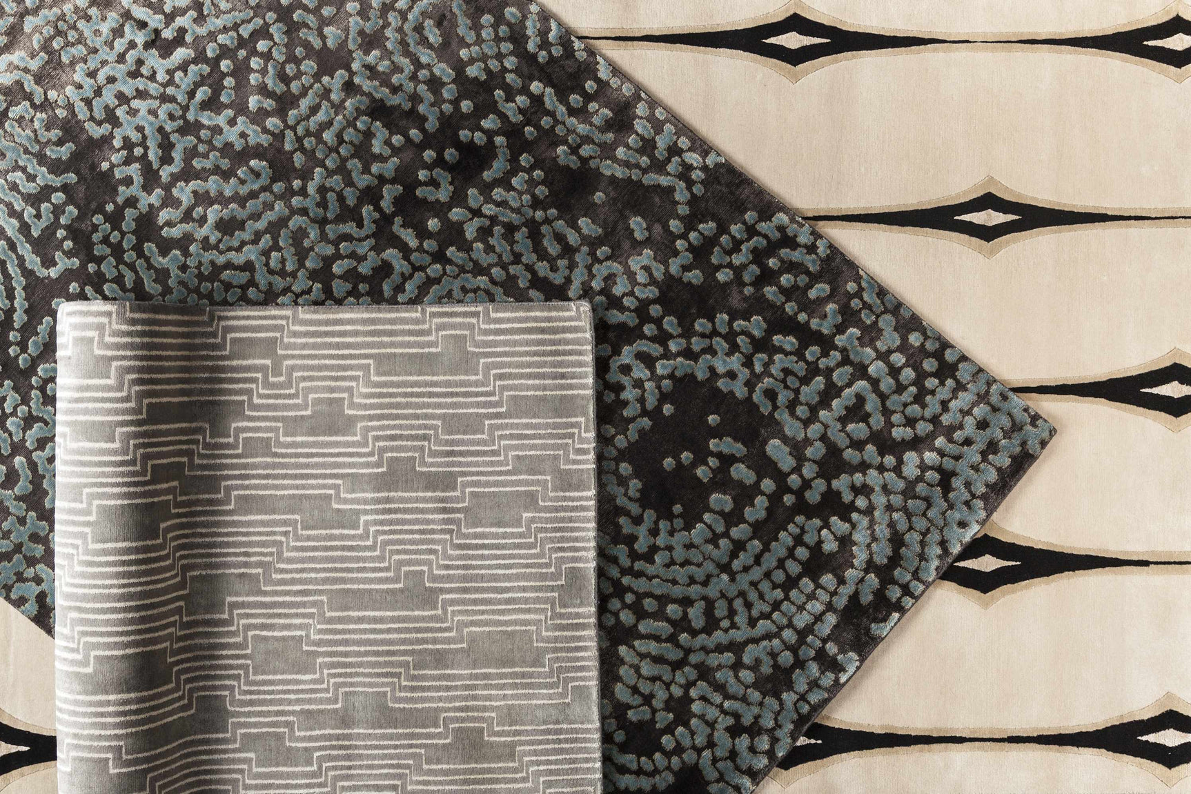 Pensacola Denim/Black Premium Wool&Viscose Rug - Clearance