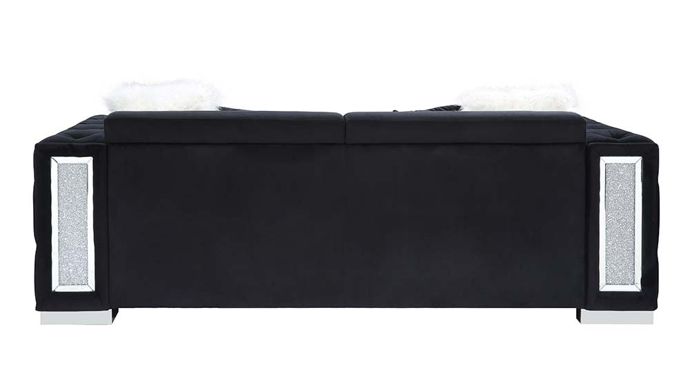 Trislar Black Sofa w/ 4 Pillows