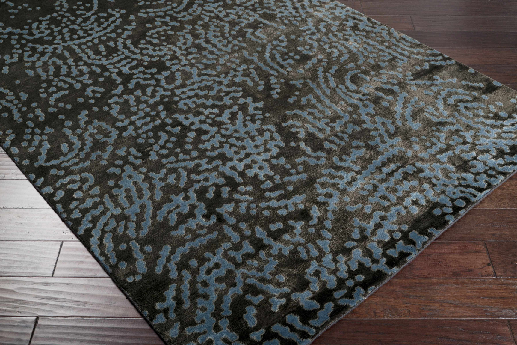Pensacola Denim/Black Premium Wool&Viscose Rug - Clearance