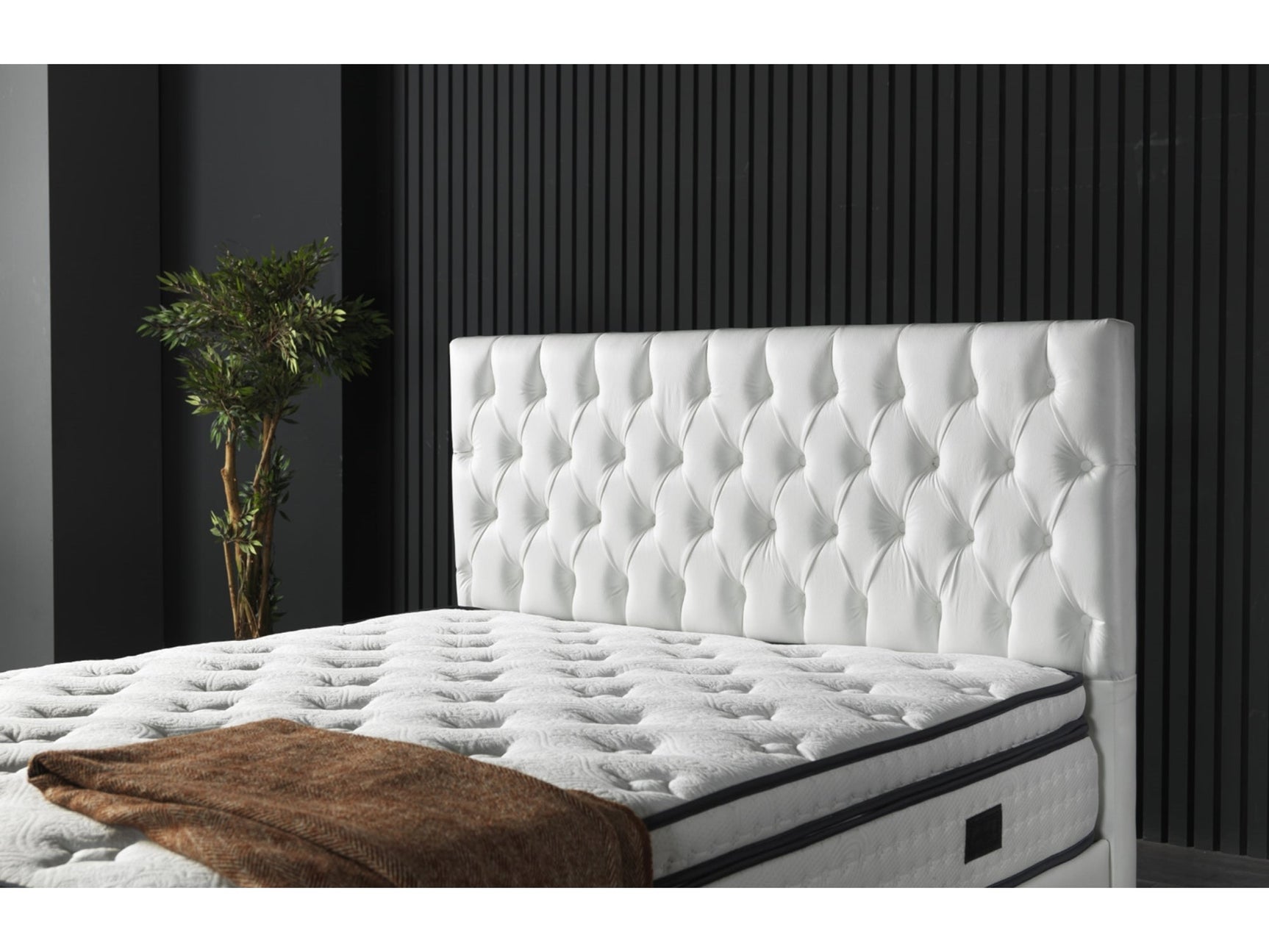 Nevada White Storage Bed With Headboard