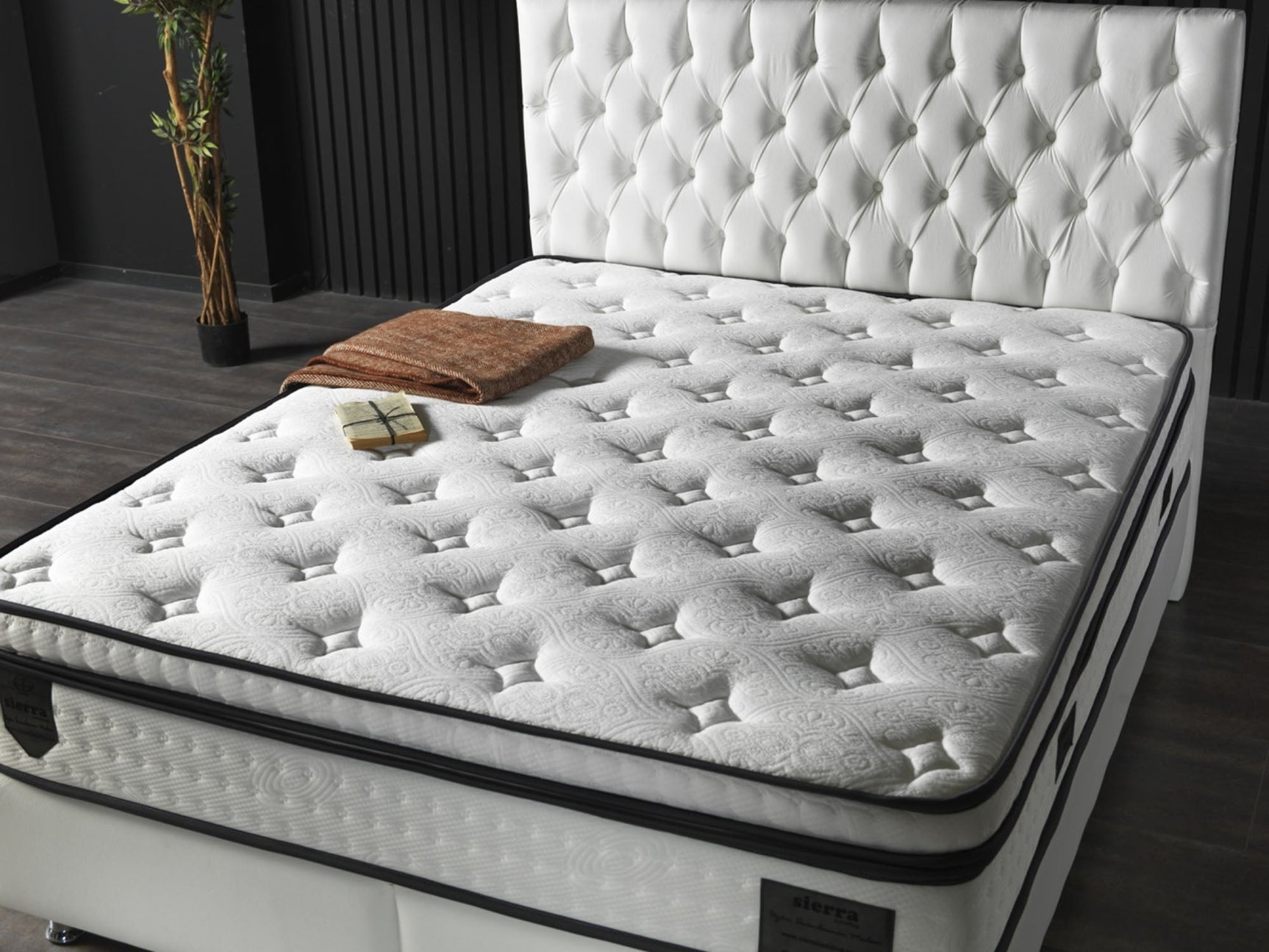 Nevada White Storage Bed With Headboard
