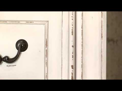 Realyn Dresser w/ 7 Drawer