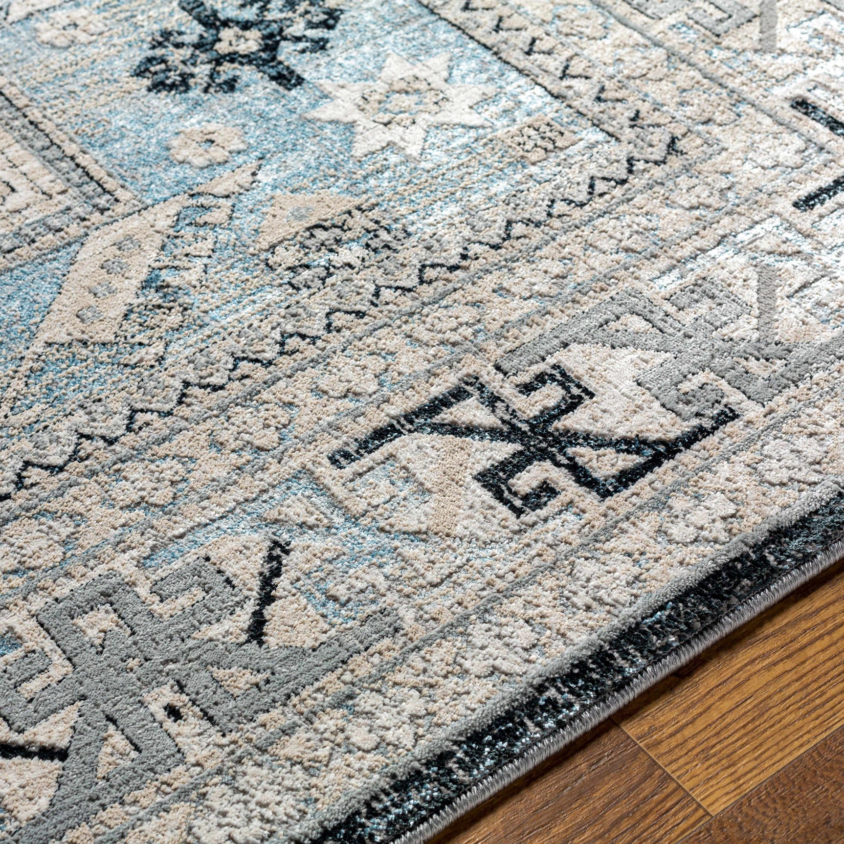 Sultanbeyli Area Carpet Area Rug - Clearance