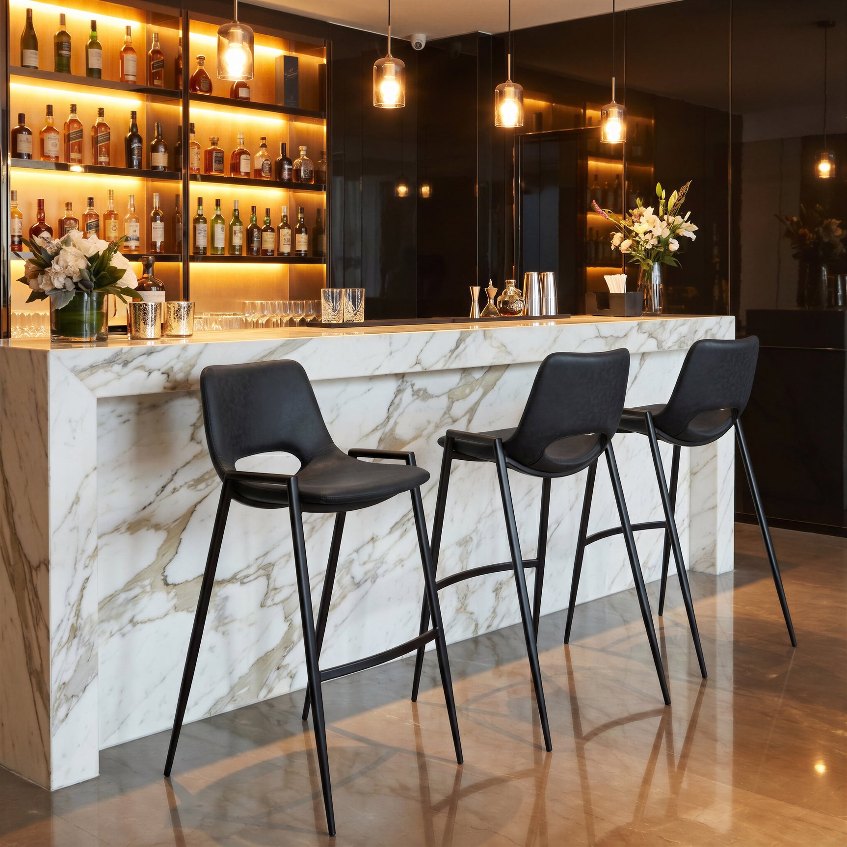 Desi Black Barstool (Set of 2)