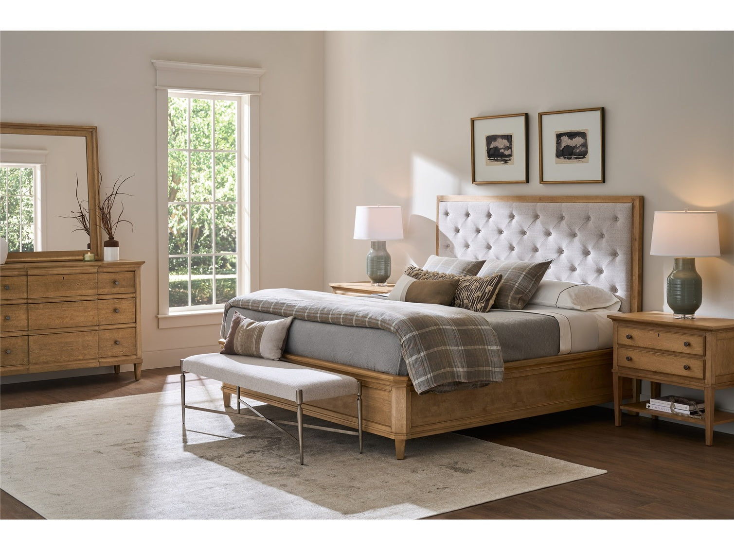 Birchaven Bilma Natural/Brindle King  Panel Upholstered Bed