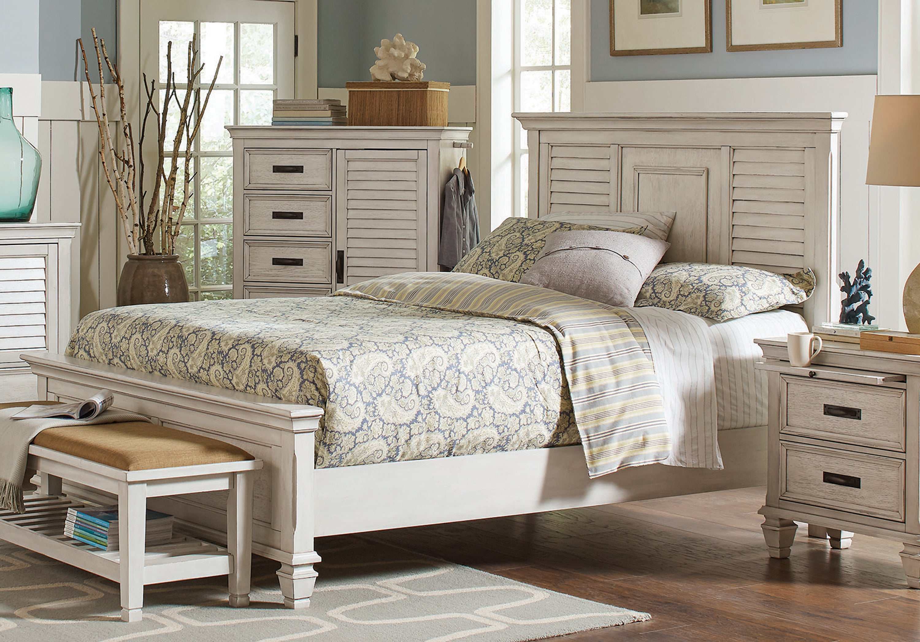 Franco Antique White 5pc California King Bedroom Set - Ornate Home