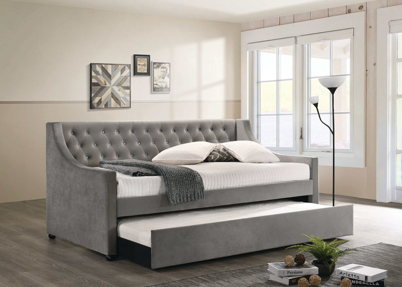 Chatsboro - Grey - Twin Daybed w/ Trundle - Ornate Home