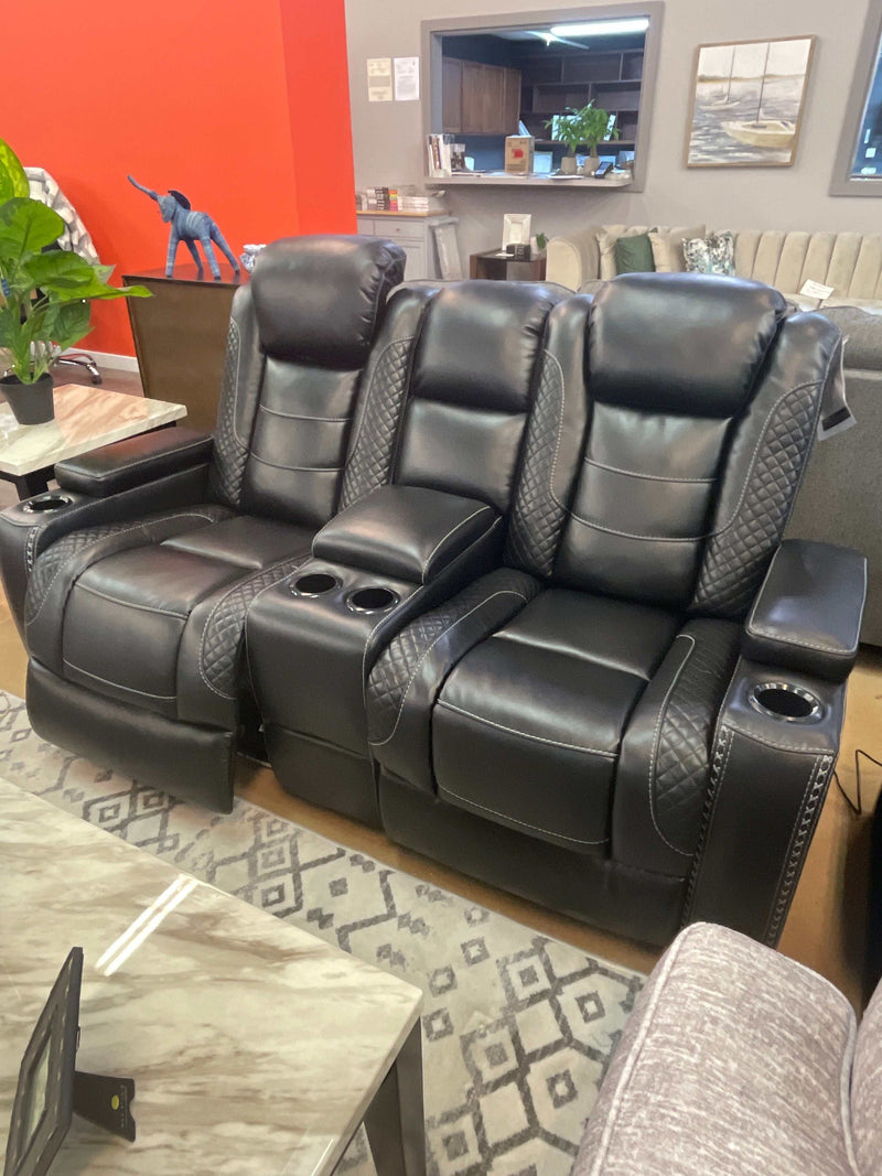 Party Time Power Reclining Loveseat w/Console & LED