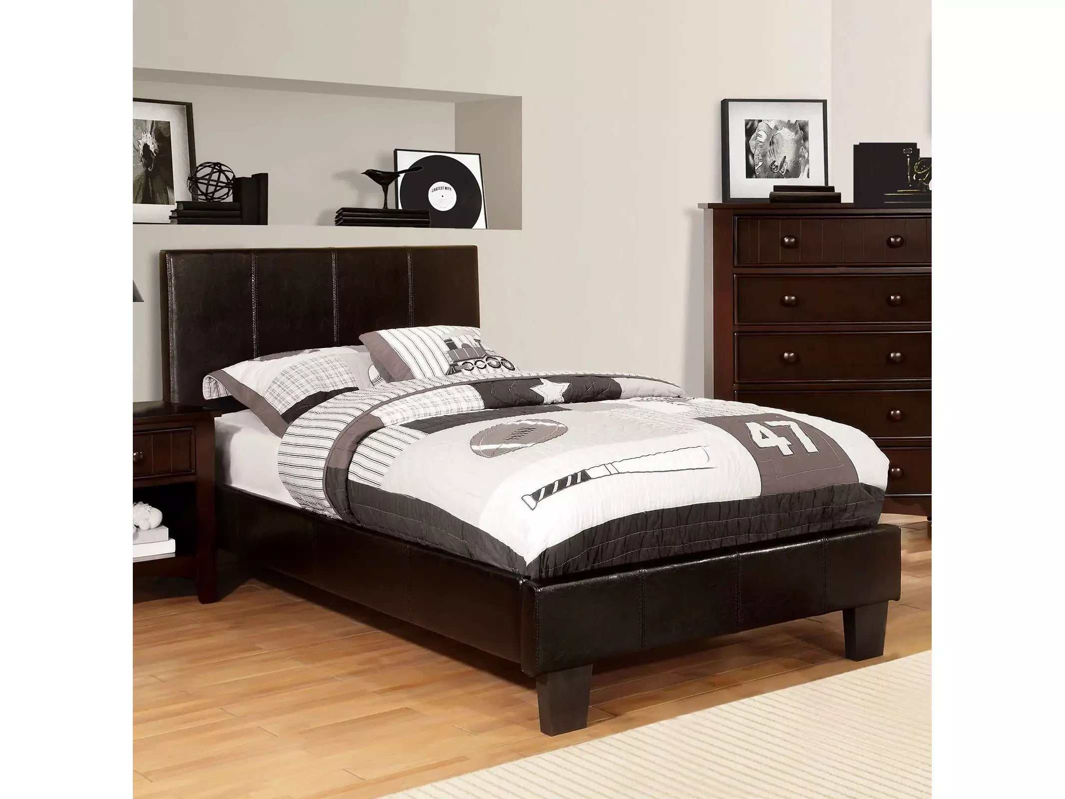 Winn Park Espresso Queen Platform Bed - Ornate Home