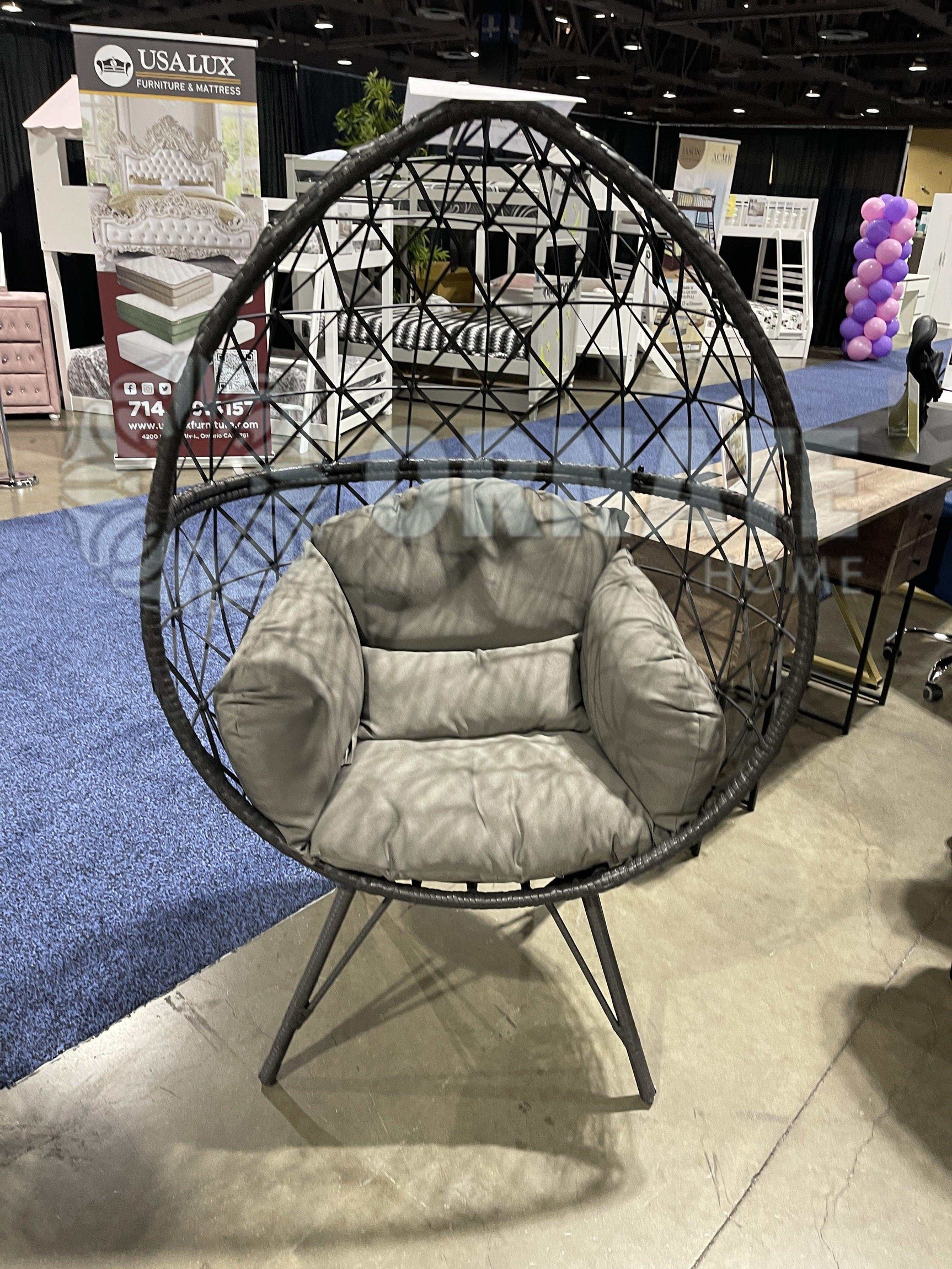 Aeven Light Gray & Black Patio Lounge Chair - Ornate Home