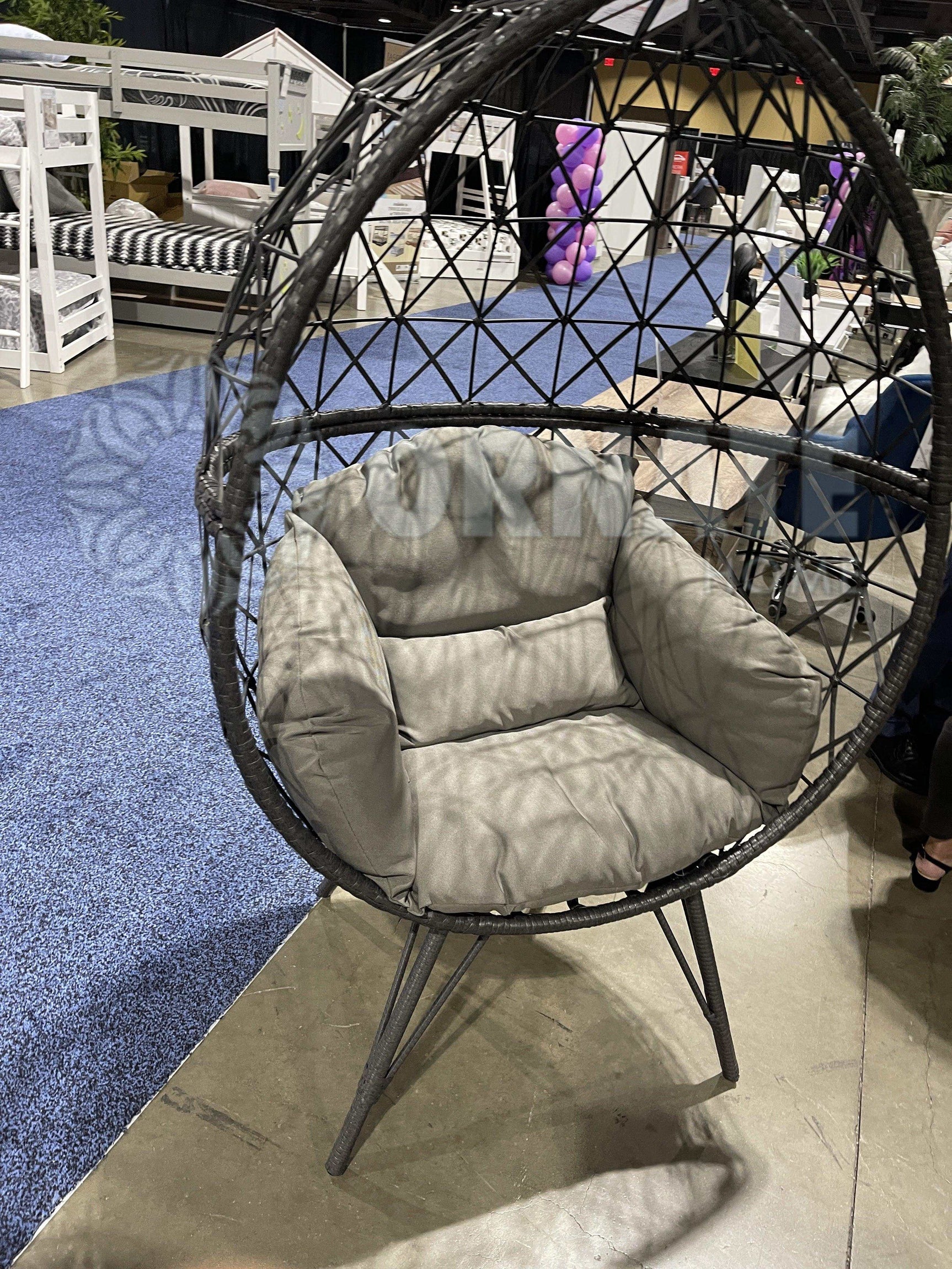 Aeven Light Gray & Black Patio Lounge Chair - Ornate Home