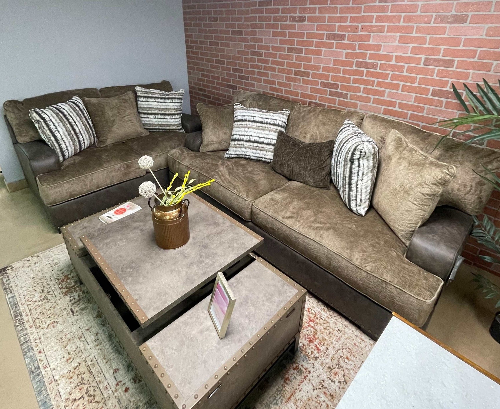 Alesbury Chocolate Living Room Set / 2pc - Ornate Home