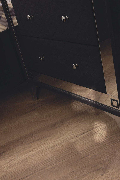 Angelina Black Queen Bedroom Set / 5pc - Ornate Home