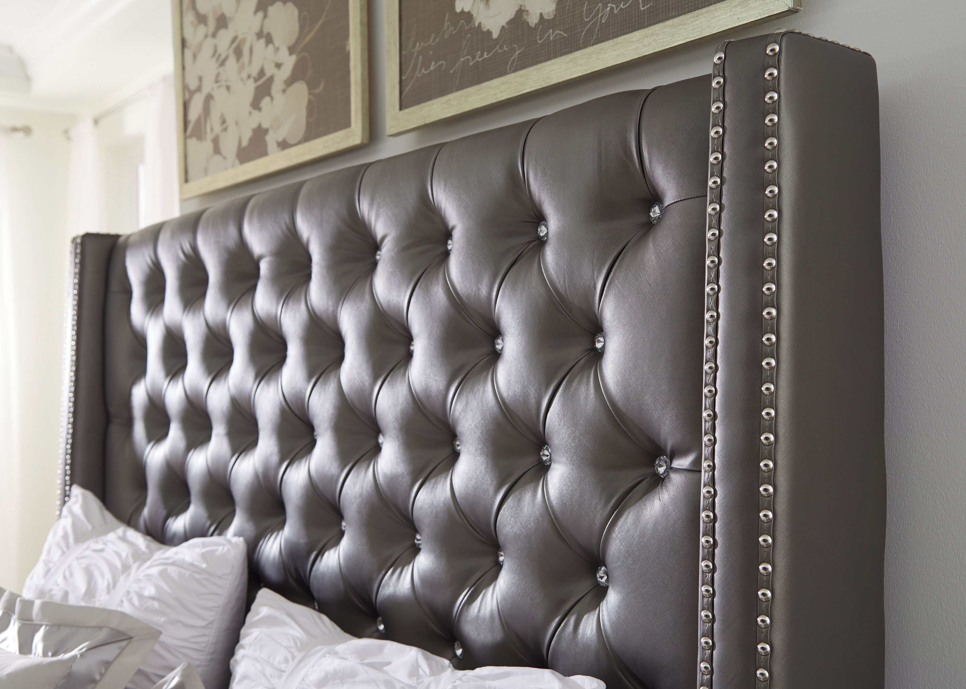 Coralayne Upholstered Bed - Ornate Home