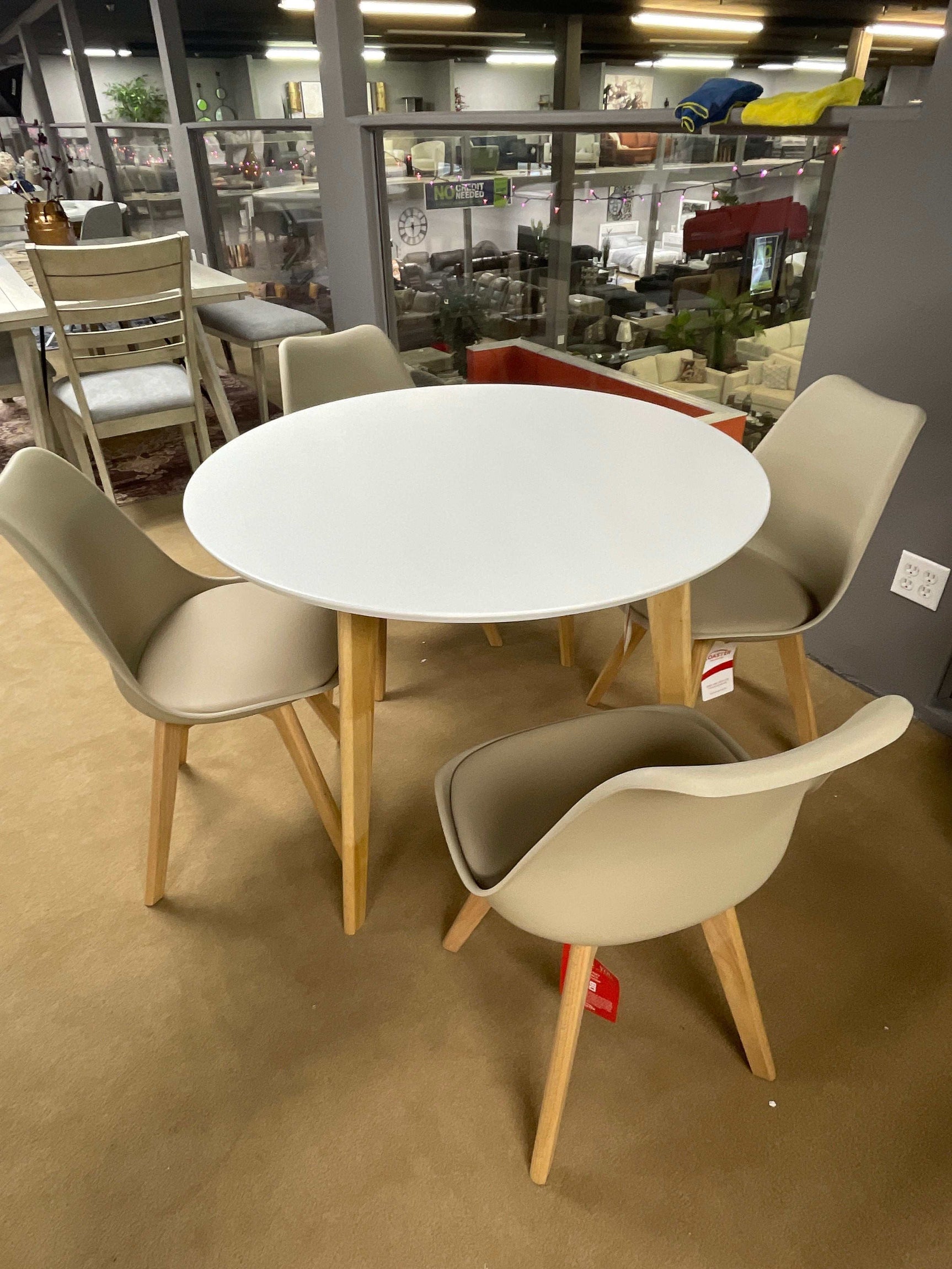 Breckenridge Matte White & Natural Oak Round Dining Table - Ornate Home