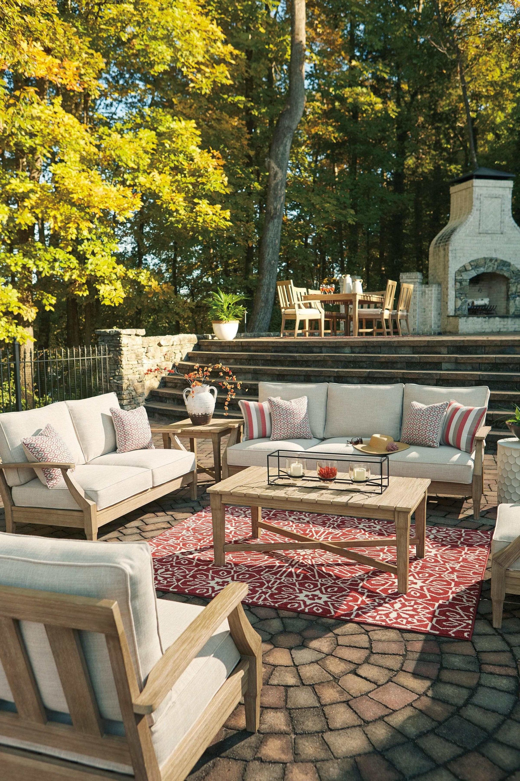 Clare View Outdoor Seating Group / 4pc - Ornate Home