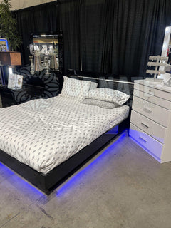 Erlach Black & Chrome Cal. King Panel Bed - Ornate Home