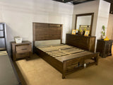 Elkton Antique Oak Queen Bed w/ 2 FB Storage Drawers - Ornate Home