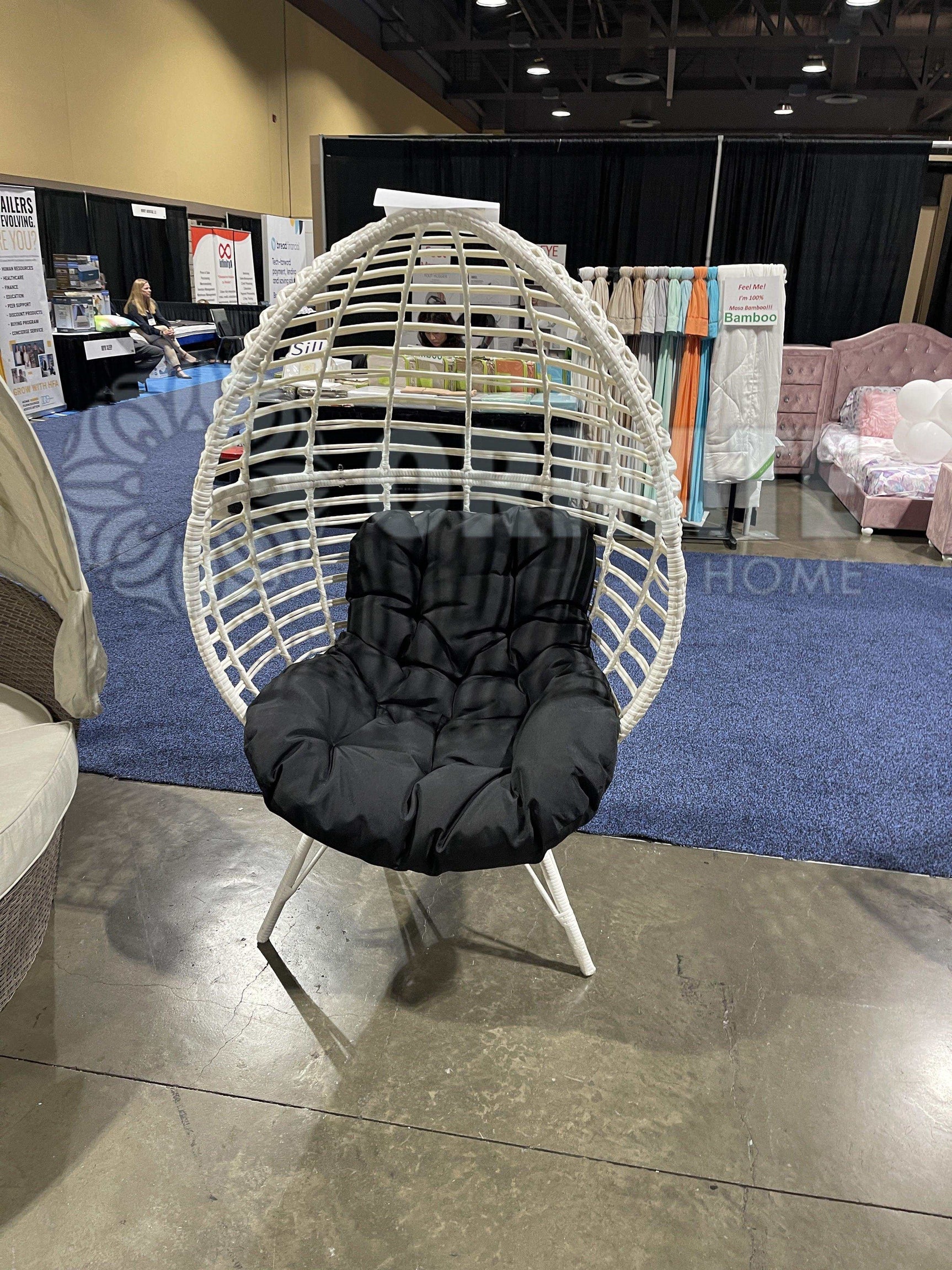 Galzed Black & White Patio Lounge Chair - Ornate Home