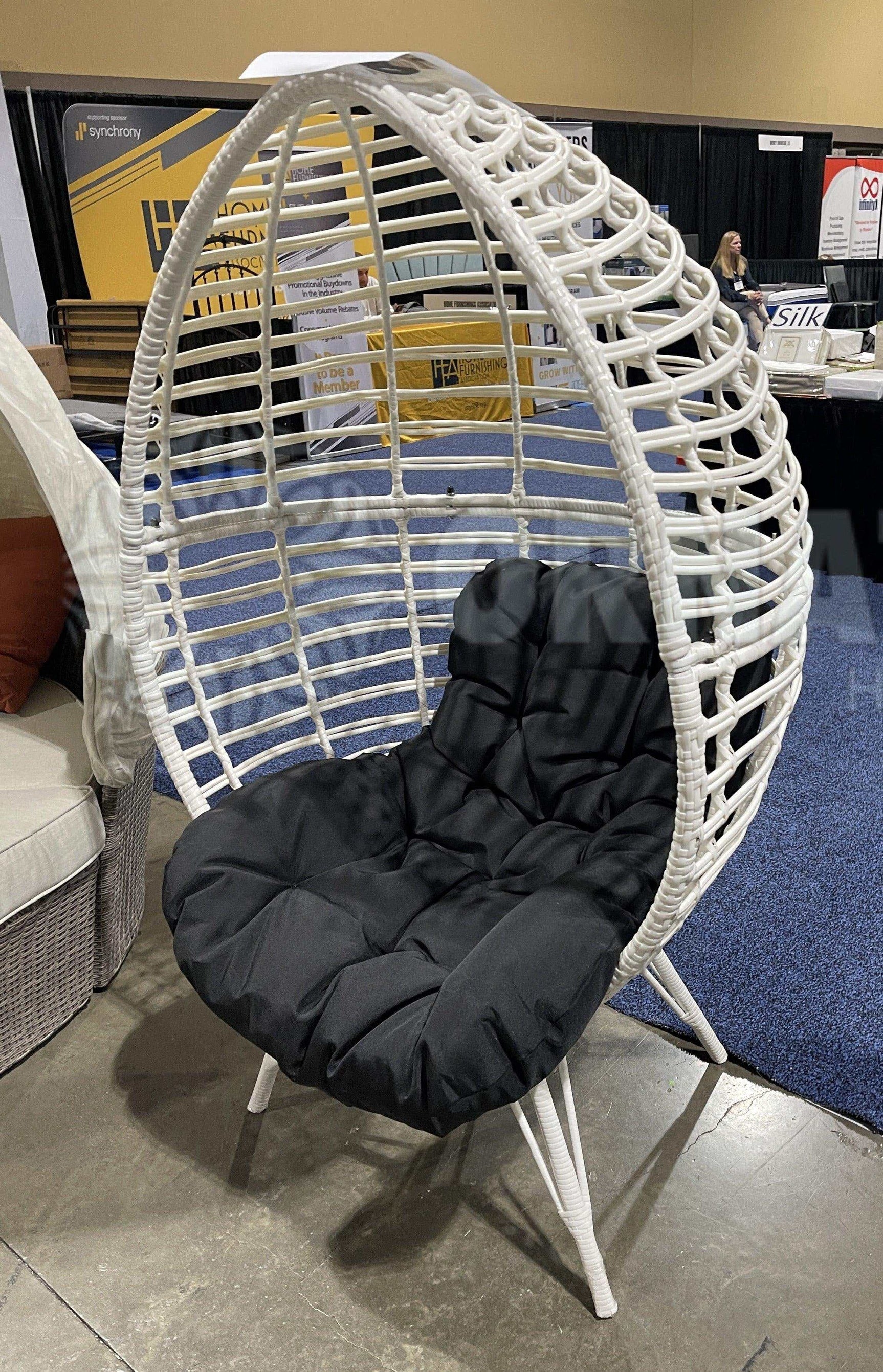 Galzed Black & White Patio Lounge Chair - Ornate Home