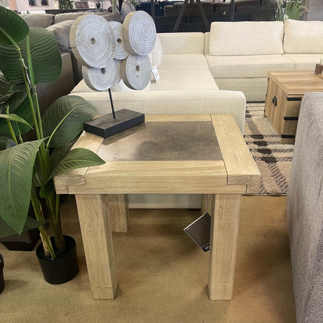 Hennington End Table - Ornate Home