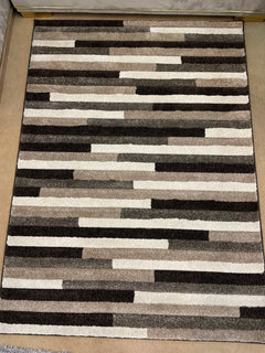 Ibiza Beige & Cream Area Medium Rug 4'3" x 5'10" - Ornate Home