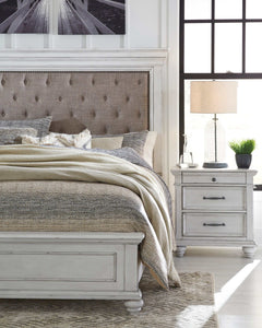 Kanwyn Whitewash King Panel Bed w/ UPH HB - Ornate Home