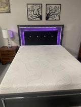 Lodanna Gray Queen Panel Bed w/ LED Bedroom Set / 4pc - Ornate Home