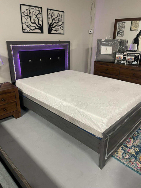 Lodanna Gray Queen Panel Bed w/ LED Bedroom Set / 4pc - Ornate Home