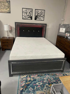 Lodanna Gray Queen Panel Bed w/ LED - Ornate Home