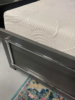 Lodanna Gray Queen Panel Bed w/ LED - Ornate Home