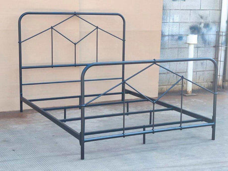 Nashburg Queen Metal Bed - Ornate Home