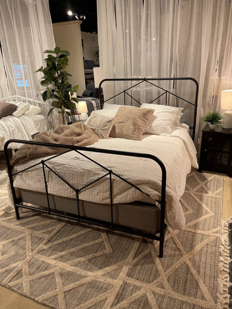 Nashburg Queen Metal Bed - Ornate Home